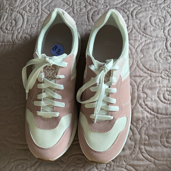 UGG Sneakers ReTrainer - Picture 1 of 7